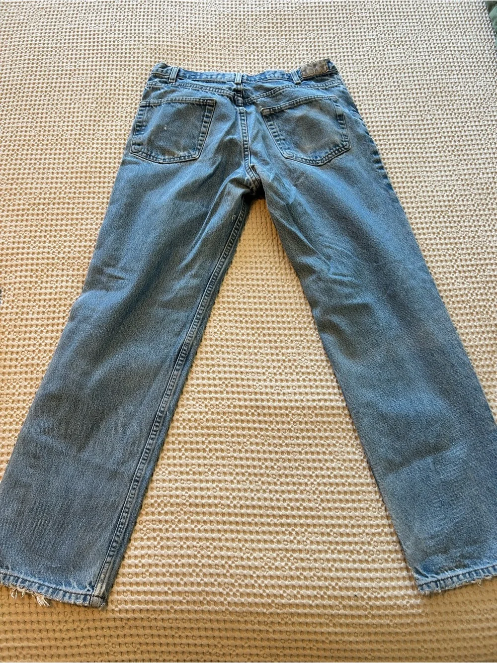 Kirkland Signature Men's Relaxed Jeans in Blue Denim